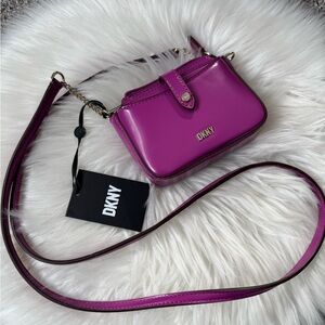 NWT DKNY Thomasy Micro Crossbody Chain Bag Fuchsia